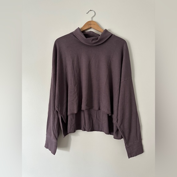 waffle knit long sleeve. - Picture 2 of 4